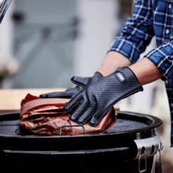 Weber Silicone Grilling Gloves (WEB-7017) -Weber web 7017 c 05 22