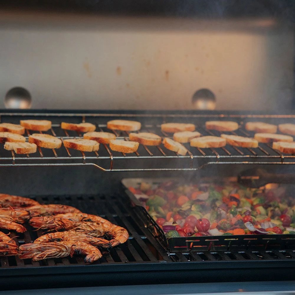 Weber Genesis Smart 3-Burner Freestanding Gas Grill With Sear Burner And Side Burner (WEB-EPX-335) 7 Weber Genesis Smart 3-Burner Freestanding Gas Grill With Sear Burner And Side Burner (WEB-EPX-335) - Image 5